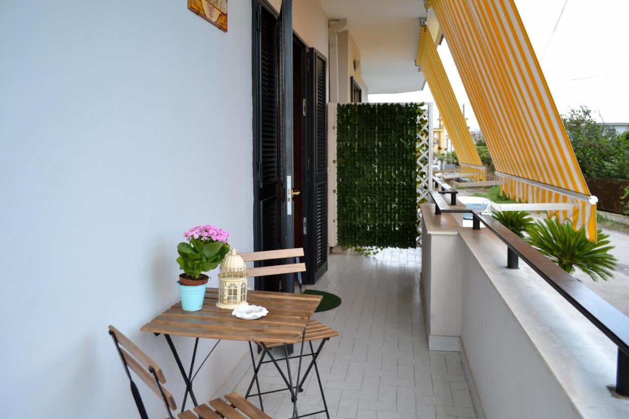 Pompei Gryllus Bed & Breakfast Bagian luar foto