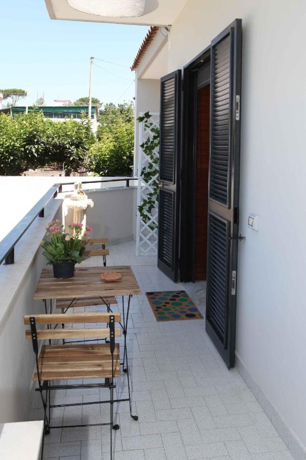 Pompei Gryllus Bed & Breakfast Bagian luar foto