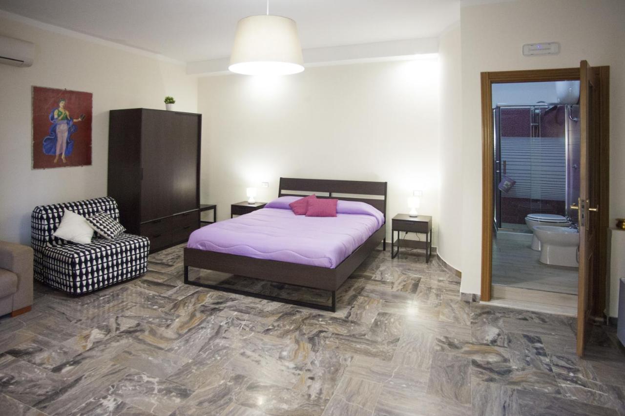 Pompei Gryllus Bed & Breakfast Bagian luar foto