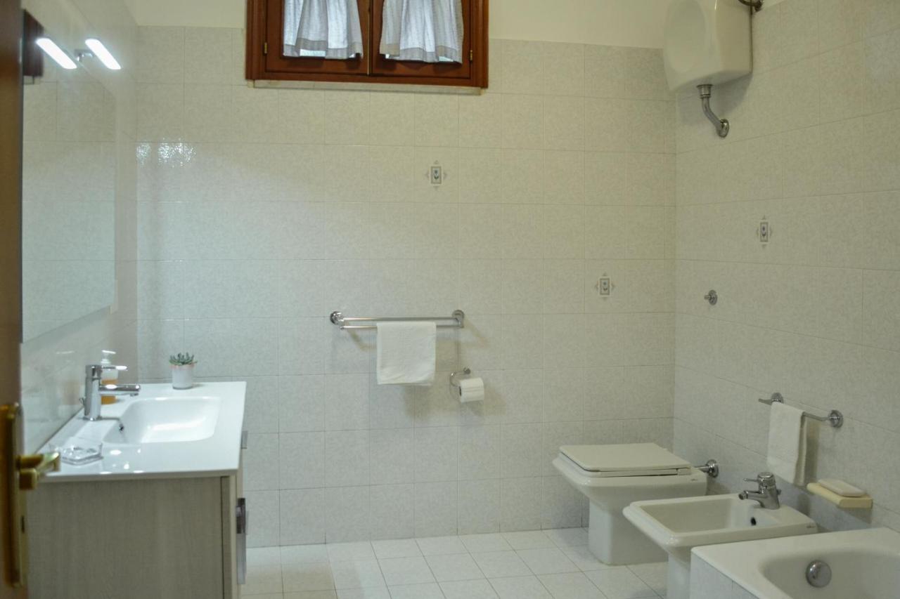 Pompei Gryllus Bed & Breakfast Bagian luar foto
